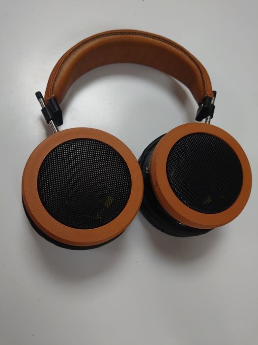 Двухполосные Hi-End наушники от Sound Reality. Серия universal maxi.