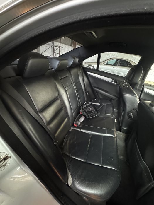 Mercedes Benz w204 para peças