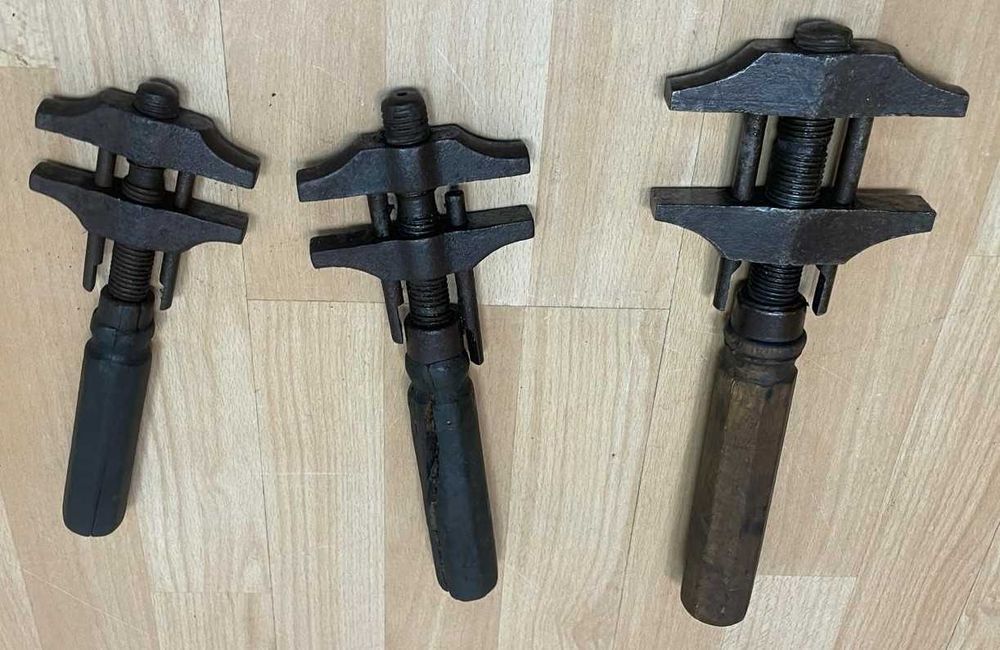 Chaves inglesas antigas, ajustáveis. Ferramentas antigas