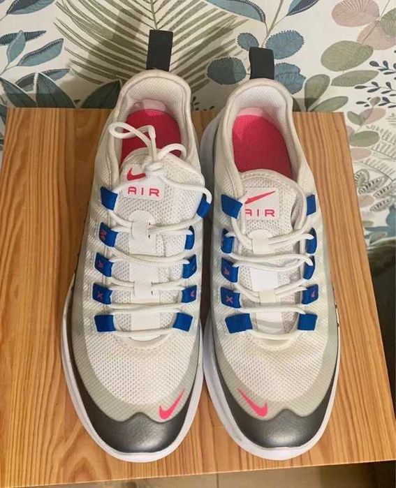Nike Air Max Axis 38.5