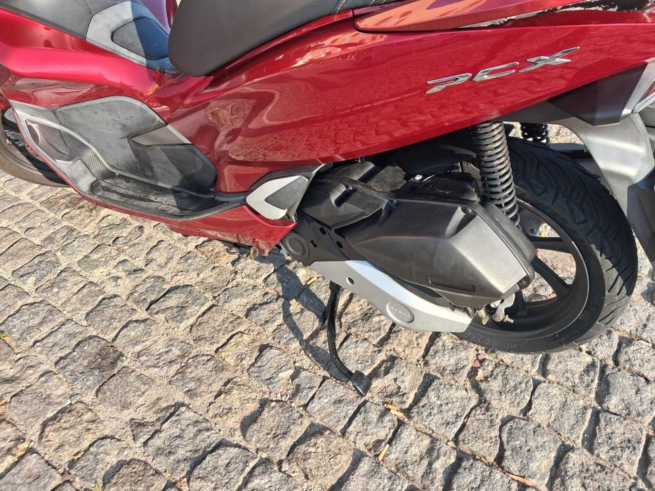 Honda PCX Junho 2020 11850 KM