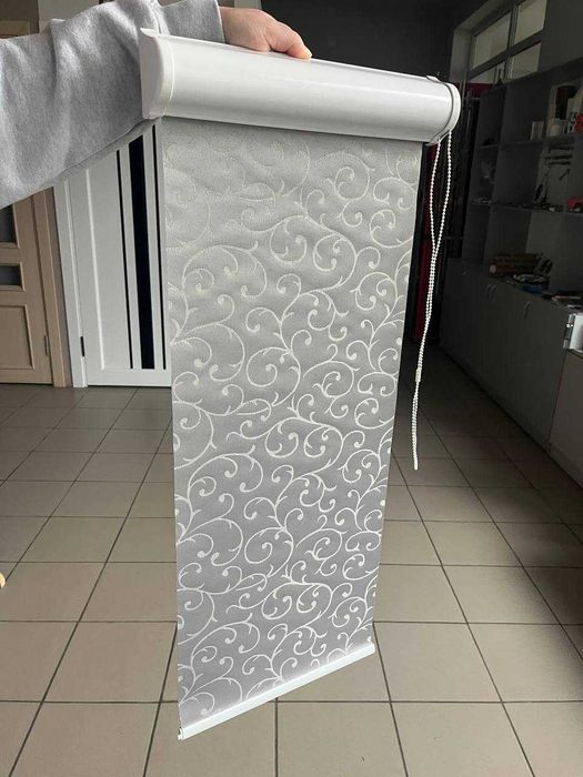 Ролети на вікна уцінка