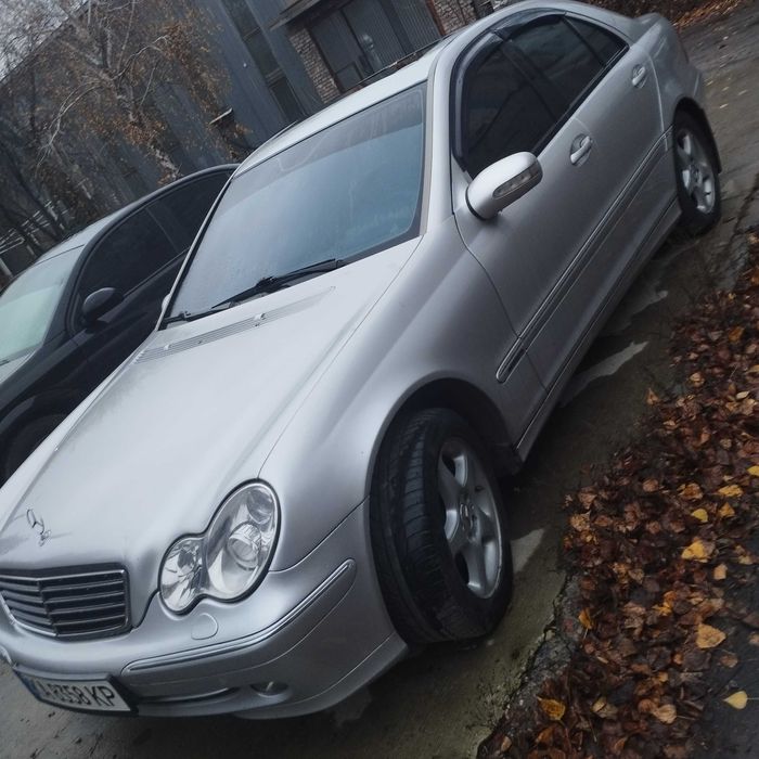 Терміновий продаж Mercedes Benz с240