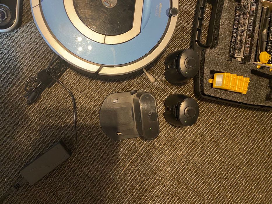 iRobot Roomba 780 + 2X Wirtualna ściana+akcesoria