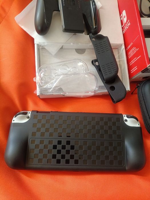 Nintendo Switch OLED White 64+256GB