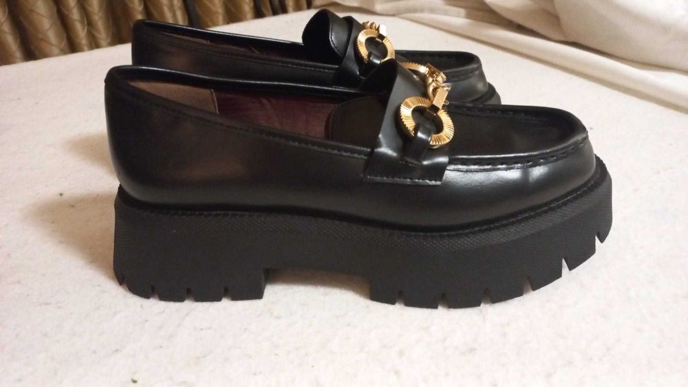 MOCASSIM preto (Zara)