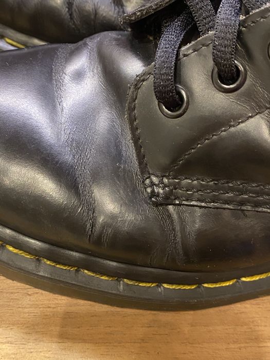 Glany Dr. Martens