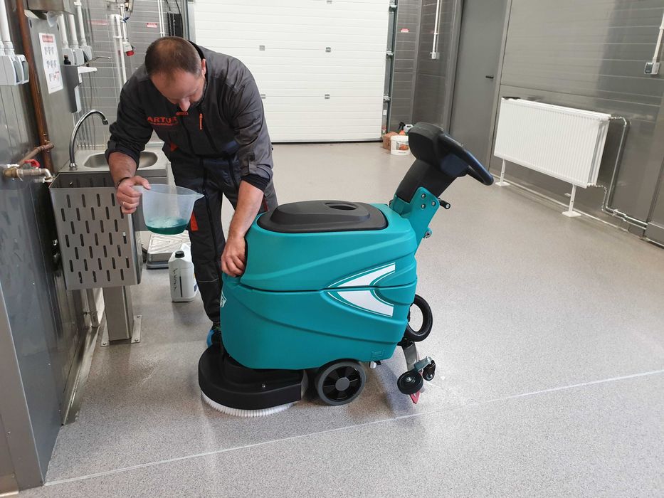 Maszyna sprzątająca TVX T35/50B