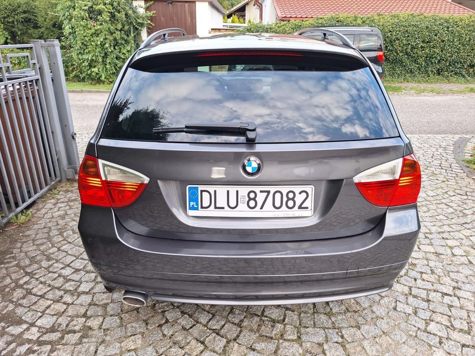 BMW E91 2008 2.0 163km