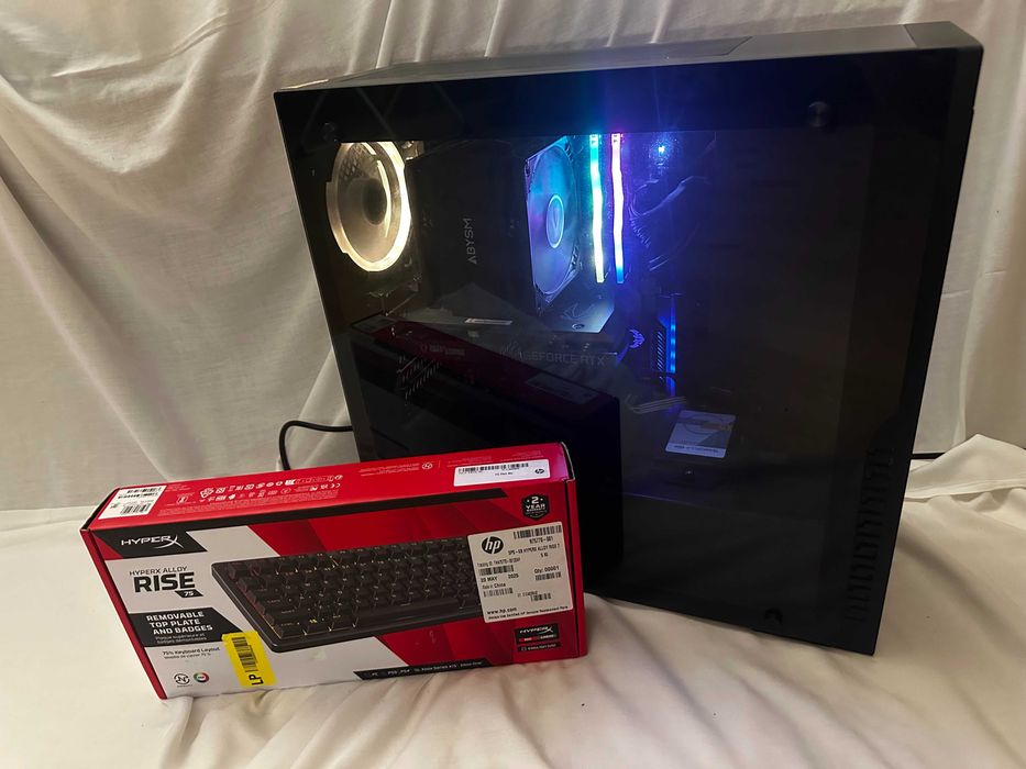 Torre rtx 3060 12gb, I5-9400F (usado) + Teclado: HyperX Alloy Rise 75 (novo e selado)