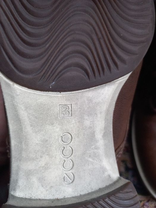 Жіночі ботинки ecco