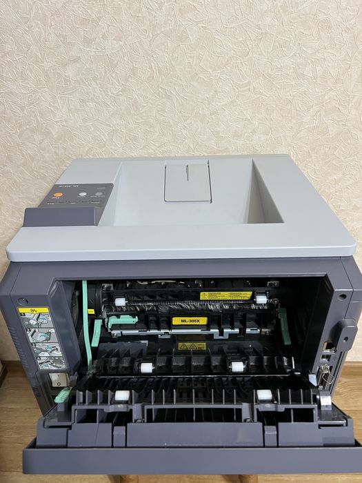 Принтер Б/У Samsung ML-3051N лазерная печать