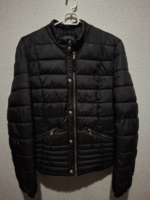 Деми Легкая куртка пуховик  bershka