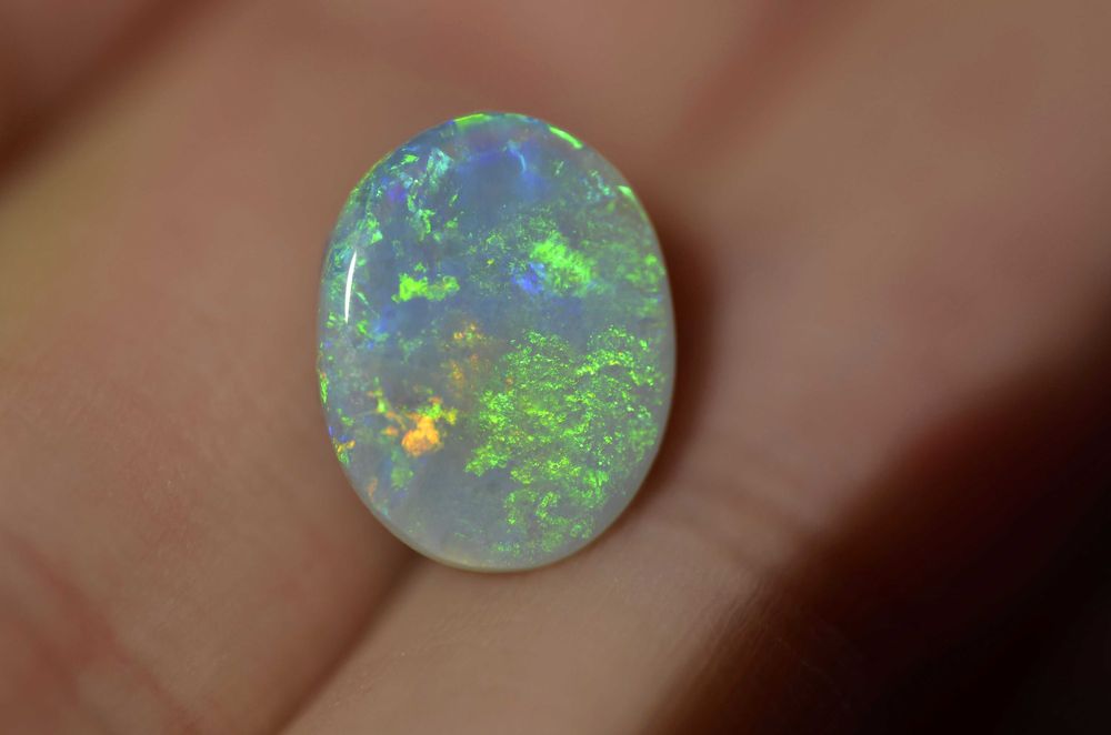 opal australijski szary