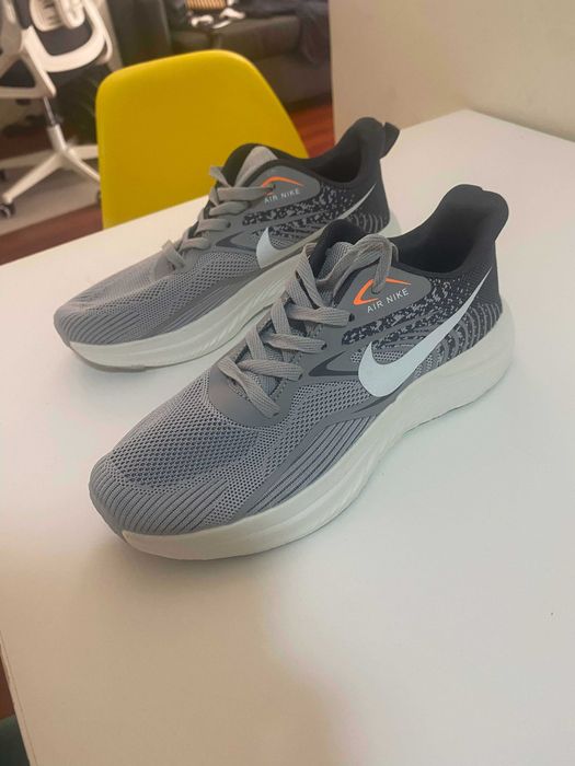 Tenis novos Nike N° 43