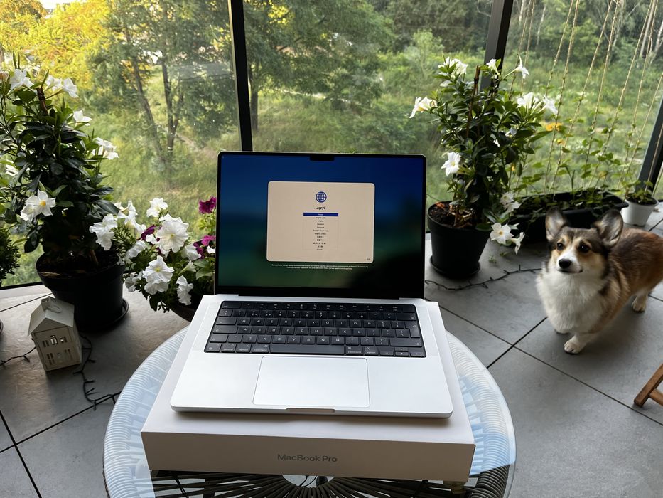 MacBook Pro 14” M1 Pro 10 CPU/16 GPU, 16GB, 1TB, Silver – jak nowy