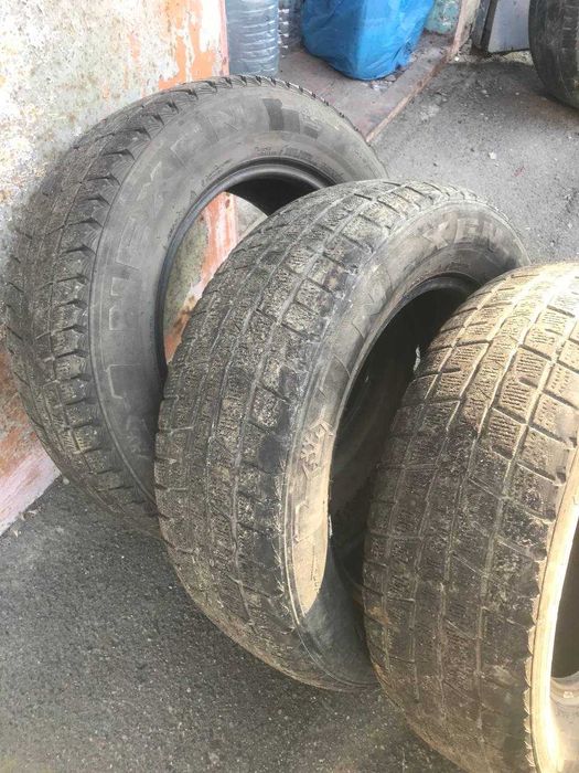 Зимові шини Nexen Winguard ice 215/65/16