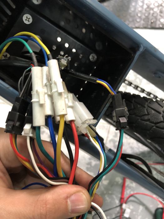 Trotinetes - Bicicletas - Reparação e venda NIU