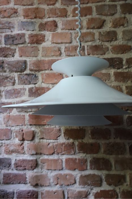 Biała duńska lampa wisząca Design Light Carina 1980 vintage