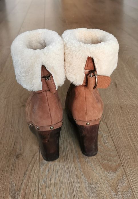Ugg kozaki, botki z wywijana cholewka