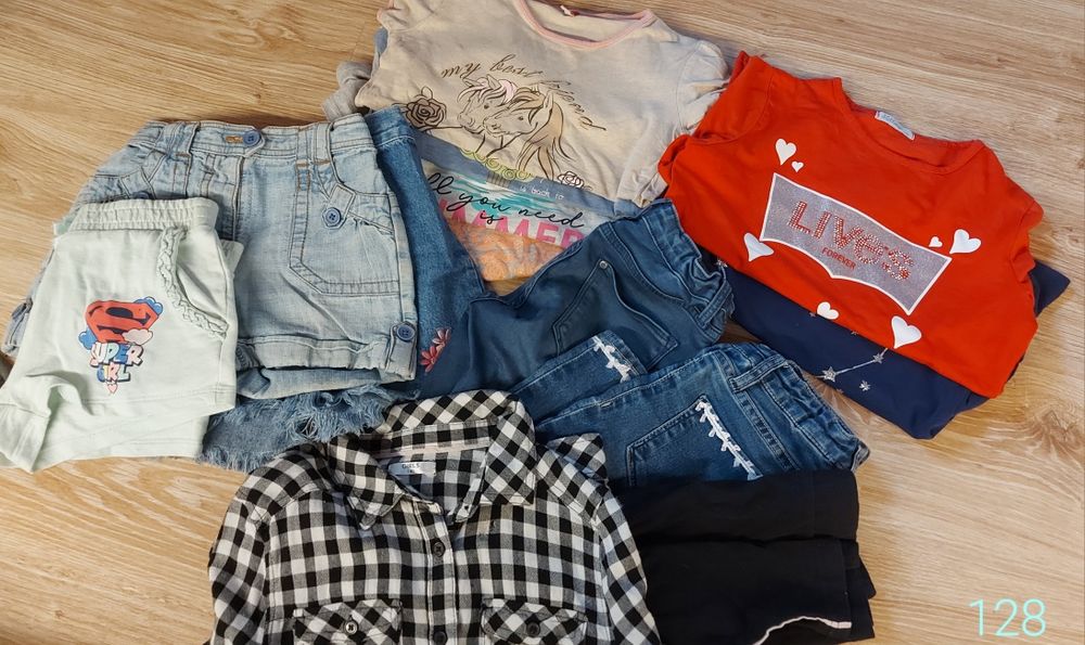 Paka ubrań 128 spodenki bluzki spodnie koszula