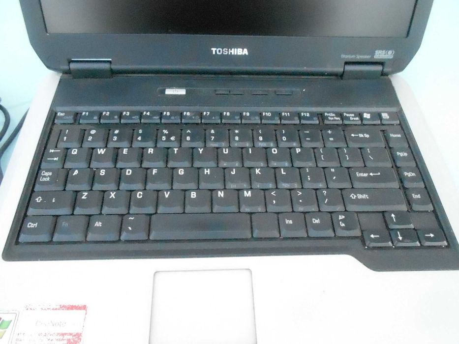 TOSHIBA  A40 laptop oryginał japoński + zasilacz  podręcznik  w j. pol