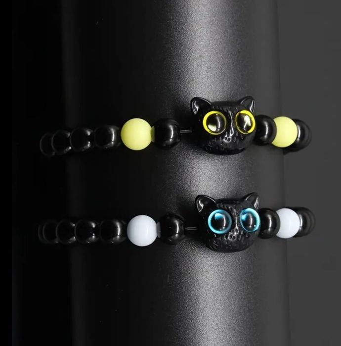 2 pulseiras com gato (novas)