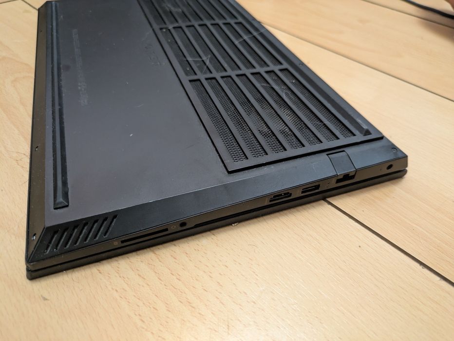 Hp OMEN 15-ek0013dx  i7-10750H/16GB/256GB/RTX2060 6GB