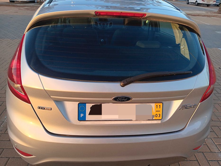Ford Fiesta 2011 — photo 2