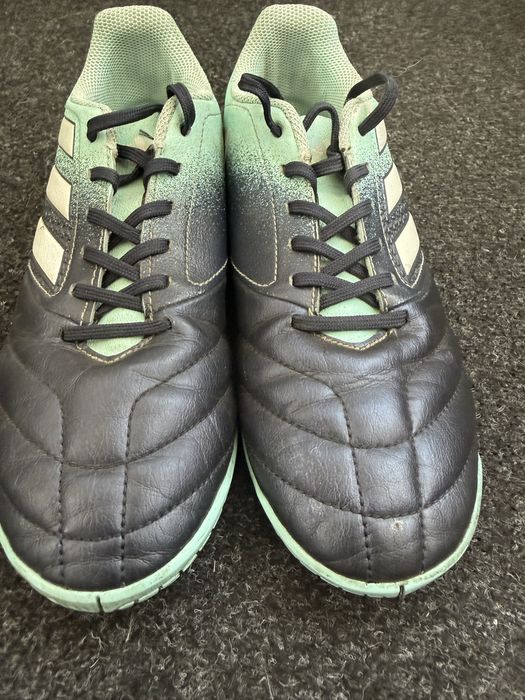 Футзалки, футбольне взуття Adidas р.36