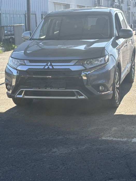 Mitsubishi Outlander 2019