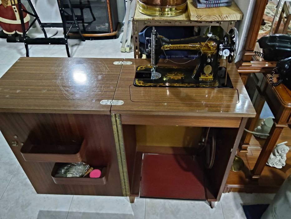 Máquina de costura Singer