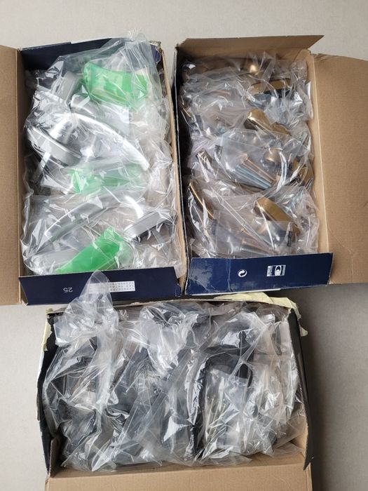 Klamka okienna Hoppe czarny, srebrny, złoty