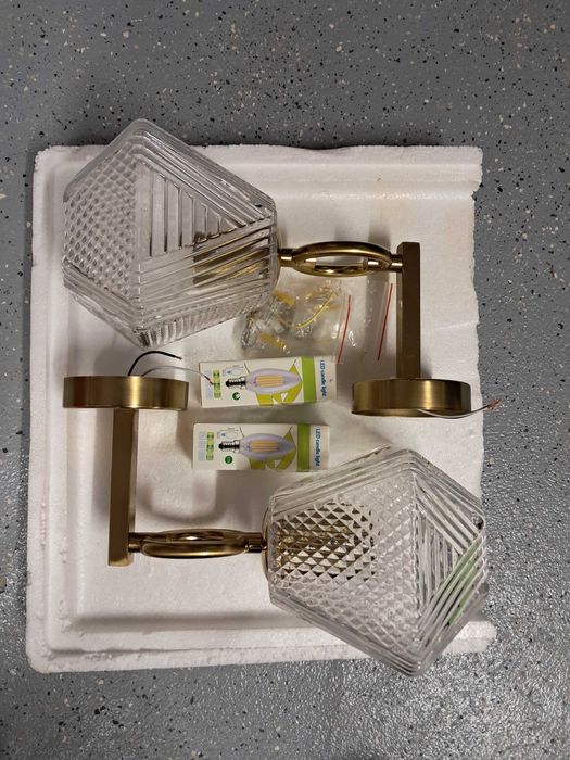 2 nowe piękne kinkiety, klosze ze szkła, mocowania chyba z mosiądz