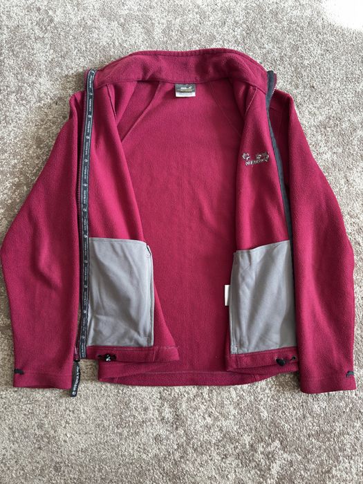 Продам кофту JACK WOLFSKIN