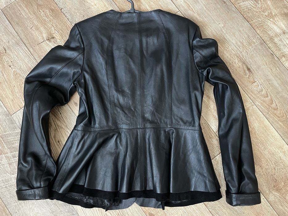 Шкіряна куртка, вітровка, куртка з натуральної шкіри
