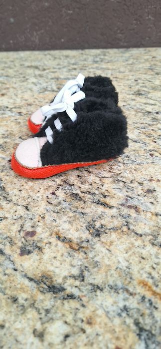 Buty UGG wełna 1-2miesiace