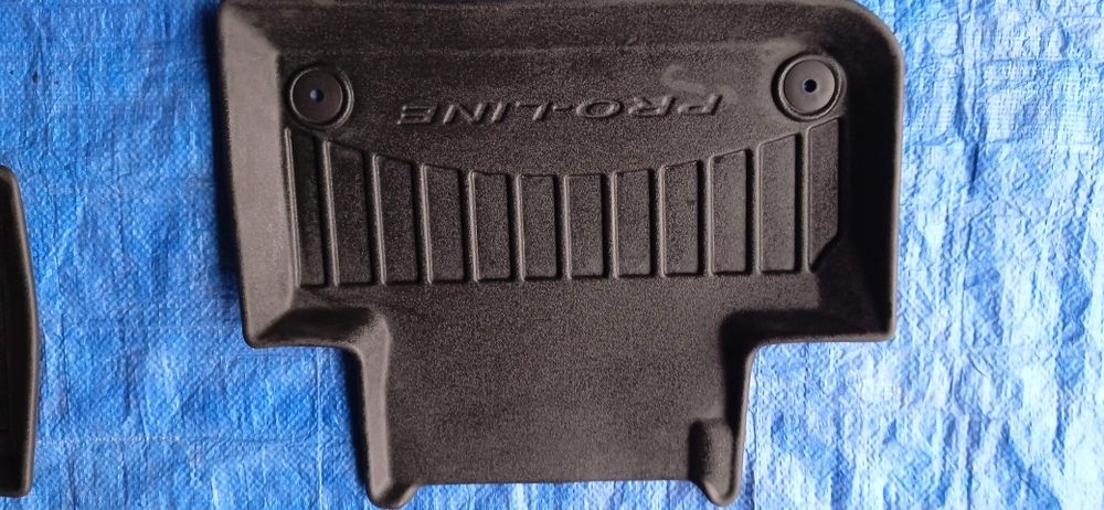 Dywaniki gumowe premium,3Daudi Q5