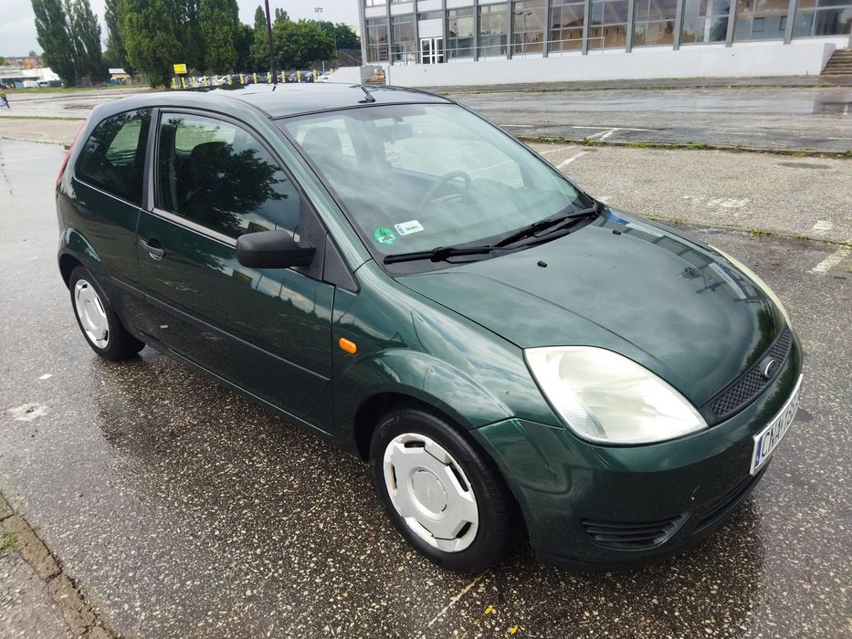 Ford Fiesta MK6 1.3 benzyna rok 2004 klimatyzacja mrozi
