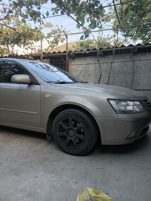 Продам машину хюндай соната 2008