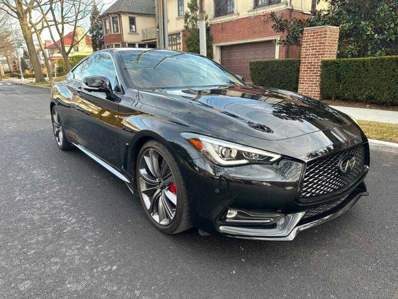2022 Infiniti Q60 Red Sport 400