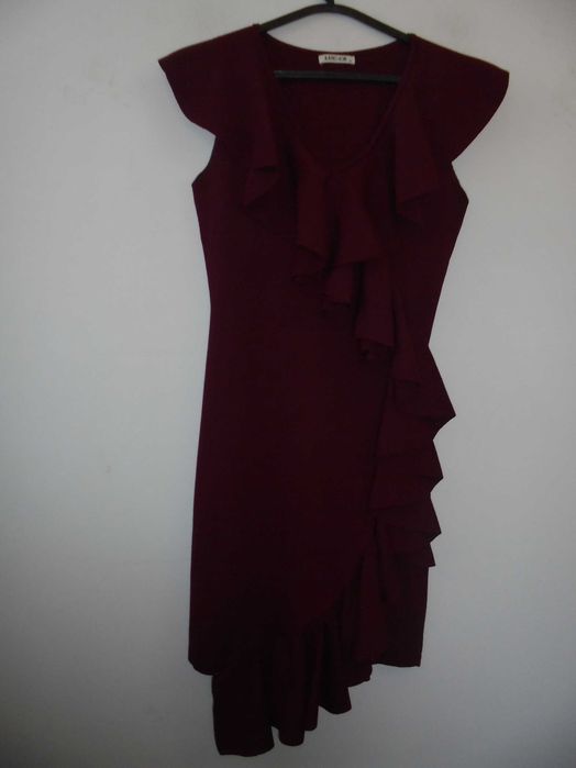 vestido de senhora com folho