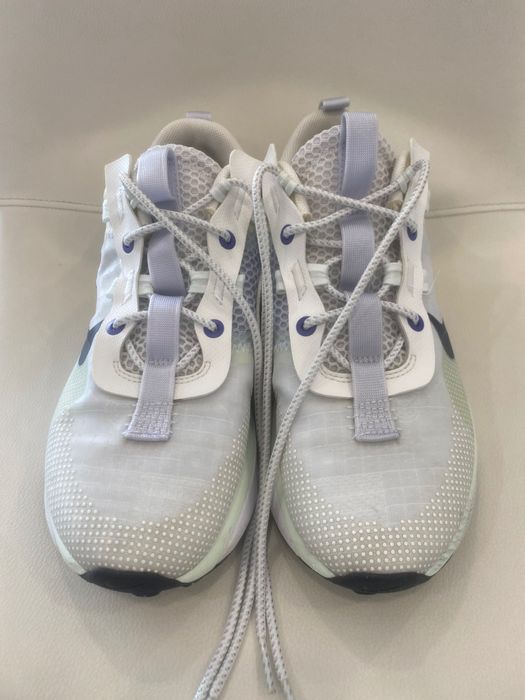 Жіночі кросівки Nike