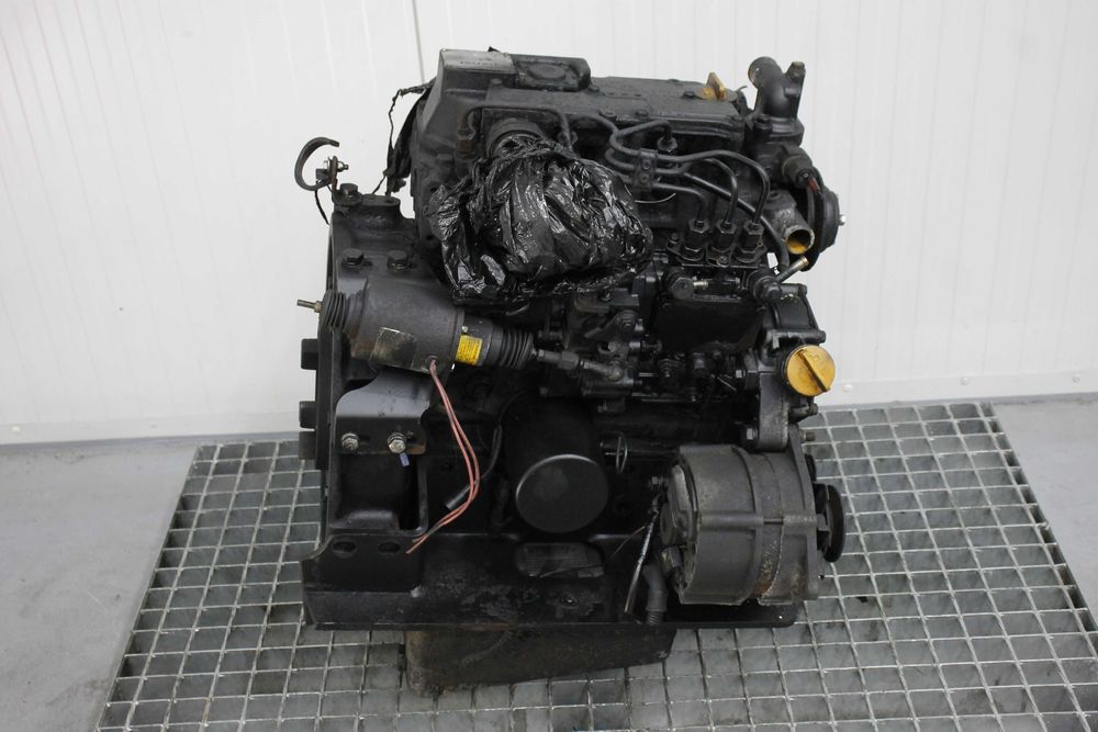 silnik isuzu diesel 3 cylindrowy koparka generator chłodnia 3cb1 walec