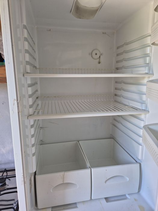 Frigorífico combinado indesit