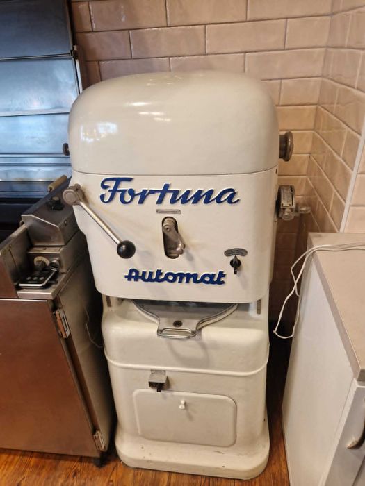 Sprzedam dzielarko zaokrąglarke Fortuna