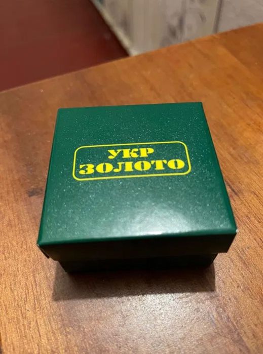 Золота каблучка 585 проби