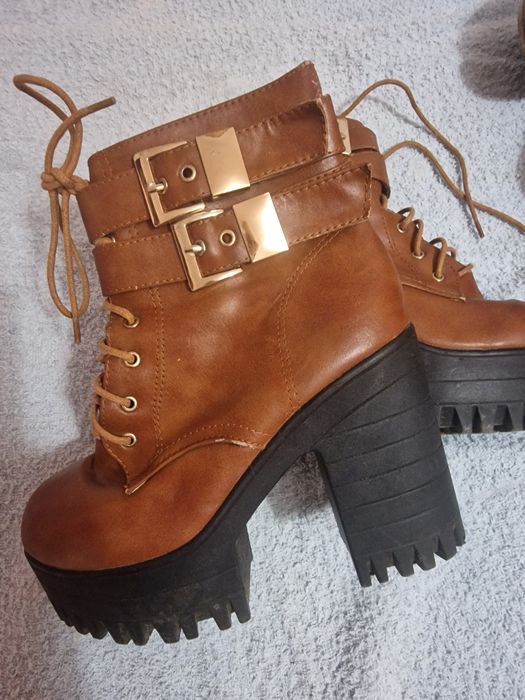 Vários Botins  N 37/38