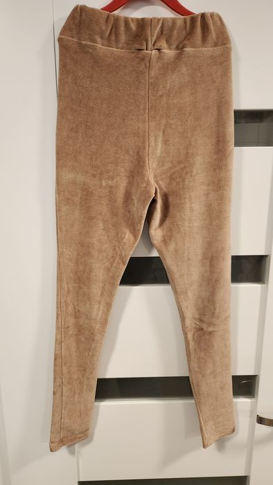 Świetny komplet bluza legginsy mięciutki milutki welurek Qba Kids