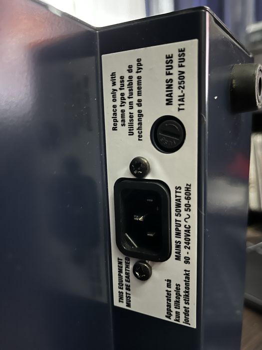 Mikser analogowy soundcraft EPM8